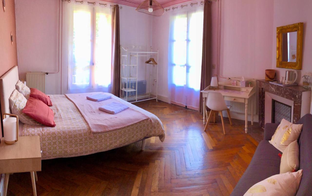 A L'Ombre Du Fort Fuilla Kültér fotó